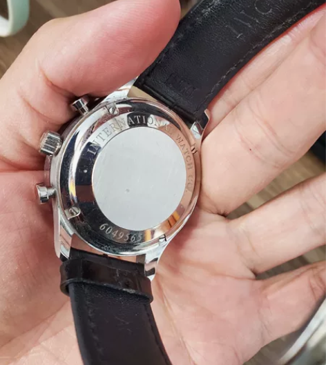 IWC万国手表  去年买的2800  因为...