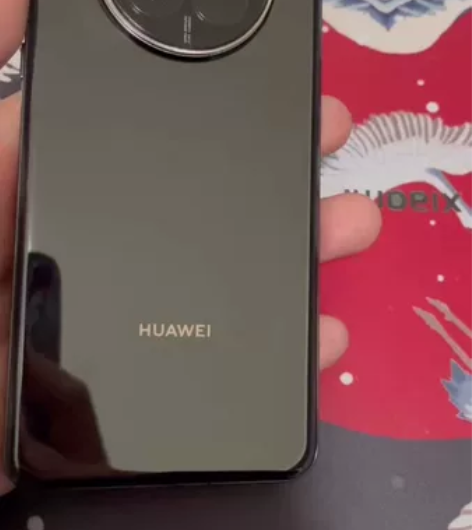 华为 Mate 50 E ，8+128  ...