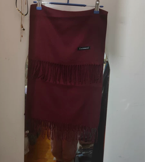 枣红色羊绒流苏围巾 全新无瑕 羊绒的！手感...