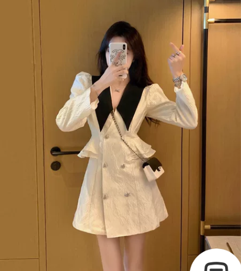 春季女装2023年新款洋气小众设计泡泡袖法...