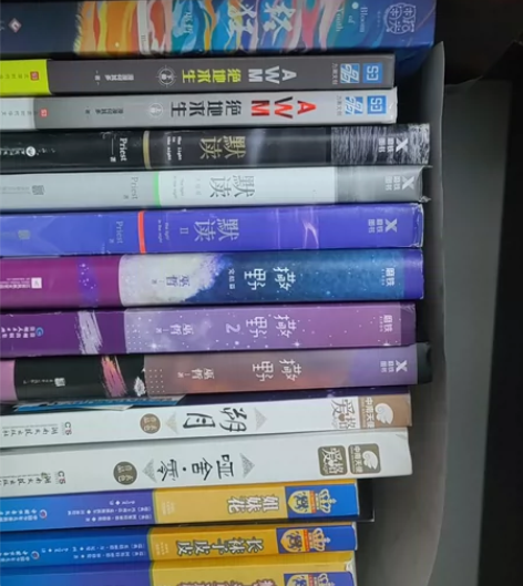 经典文学和青春小说[难过]不舍得但是不得不...