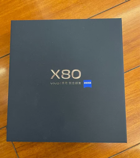vivo x80，12+256g，仅没有包...