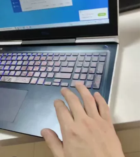2798元，白色戴尔G7 7588游戏本，...