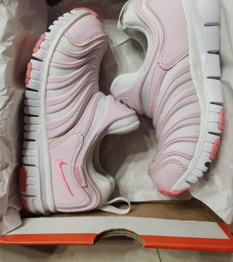 全新耐克nike毛毛虫3Y35码2Y33....