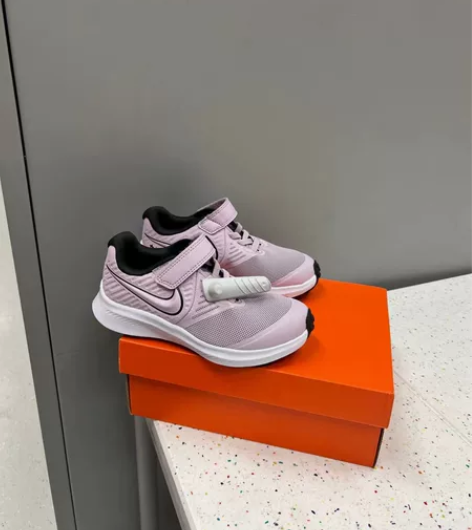 Nike儿童四季款透气经典休闲跑鞋 魔术贴...