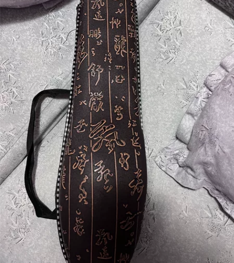 葫芦丝全新，弟弟学了两天就不学了，有需要的...