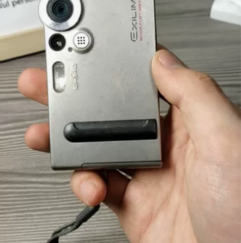 卡西欧M2  屏幕老化 不影响出图 小兰姐...