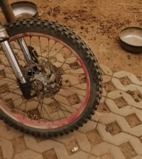 卖个cqr越野高赛摩托车车况精品金盆洗手不...