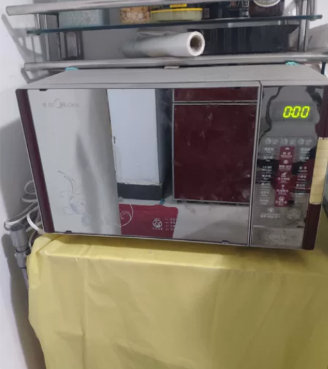 美的微波炉,非常好用,因搬家所以出售,距离...