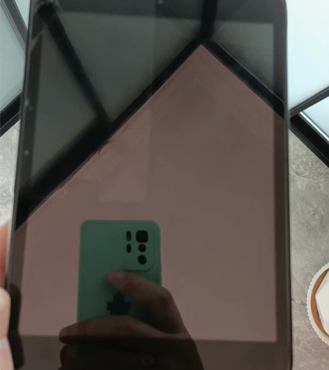 家中苹果ipad mini闲置，屏幕裂纹，...
