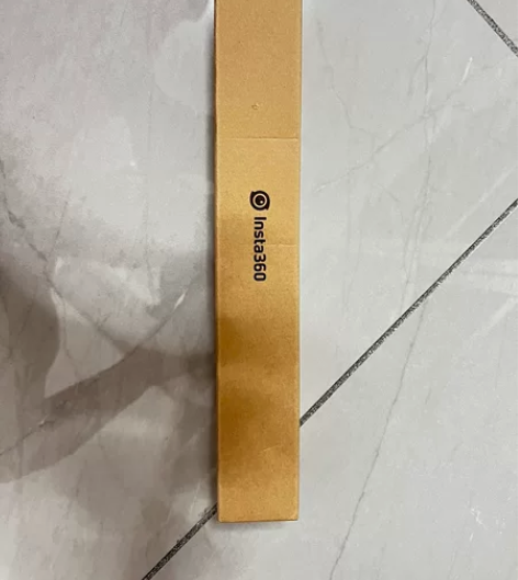 Insta360全景相机,手持自拍杆。全新...