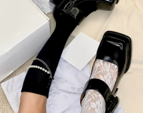 春秋新款玛丽珍鞋女高跟法式一字带复古粗跟漆...