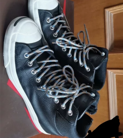 匡威40码全皮男鞋,奥特莱斯5百多购入,正...