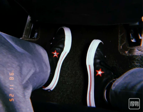 匡威onestar 37码，全皮的，很酷的...