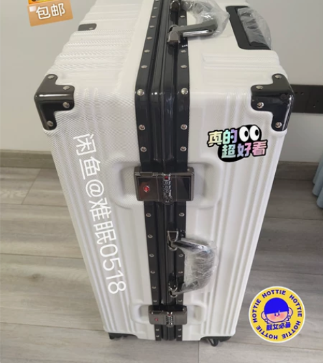 【全新底价清货】万向轮拉杆箱24/26/2...