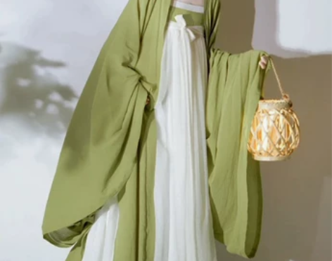 【狂欢价】绿色汉服冬季女广袖流仙裙改良唐制...