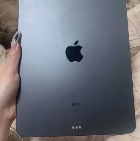 带笔一起出，2020款iPad平板电脑，1...