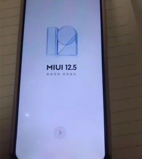 小米mix3自用机。 自用时间长，外观只有...