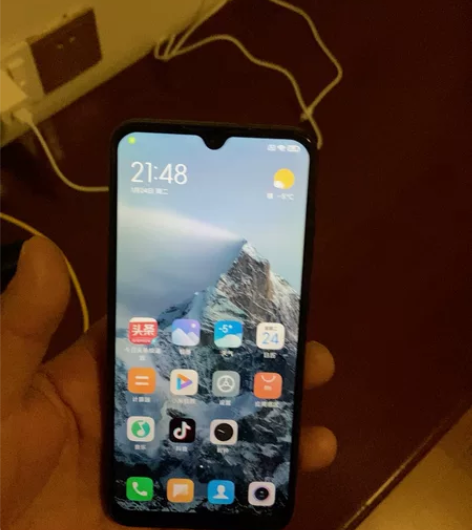 个人闲置的小米cc9e转让，手机一切正常，...