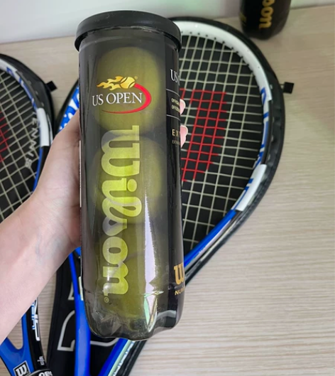 Wilson网球,全新 感兴趣的话点“我想...