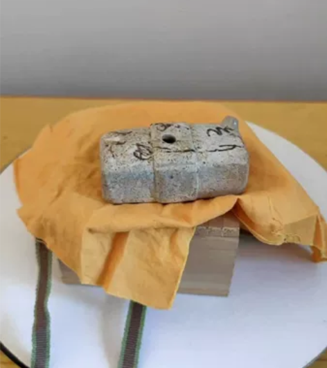 日本志野烧文房水滴砚滴一个，年代老物，有个...