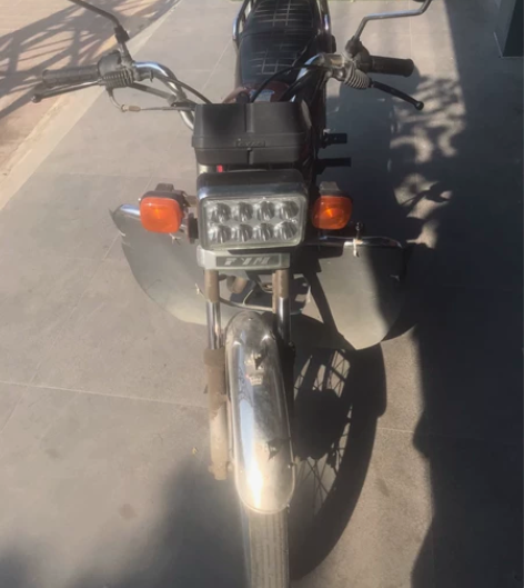 6年飞鹰男装摩托车[红旗][闪亮]不包运费...