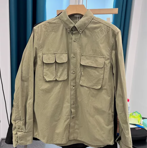 男士工装衬衫M码全新 肩线部分被灯光打的轻...