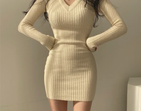 大码胖MM秋季复古修身打底针织连衣裙女V领...