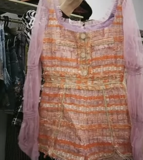 拉飞姆全新 剪标无瑕 在途中 M码小香风连...