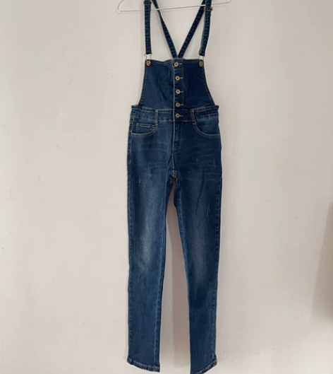 背带牛仔裤+背心 非偏包邮；售出不退不换：）
