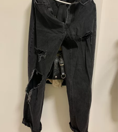 zara破洞牛仔裤 感兴趣的话点“我想要”...