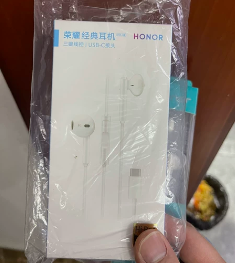 荣耀 AM33耳机 不是原装不要钱，全新