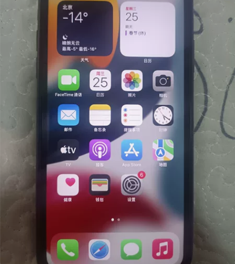 苹果11美版卡贴机64g的 懂卡贴的在下单...
