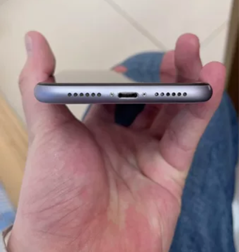 苹果11。国行128G 全原装，无修无进水...