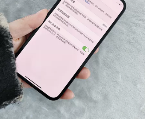 苹果12黑64内存 纯原，99新，电池83...