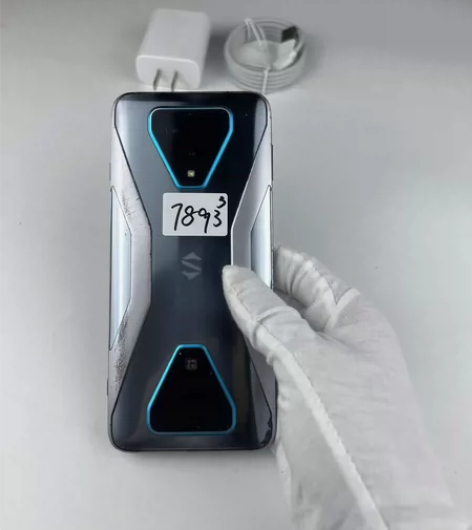 ）黑鲨游戏手机3 5g手机 12+256高...