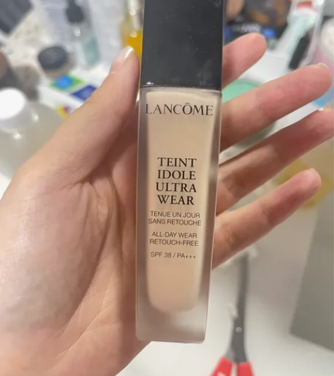 兰蔻粉底 现在不化妆了 闲置物品 感兴趣的...