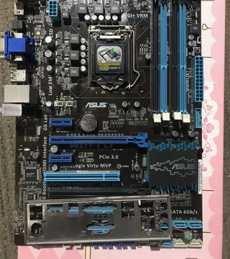 华硕P8Z77-V LX台式机电脑大板，四...