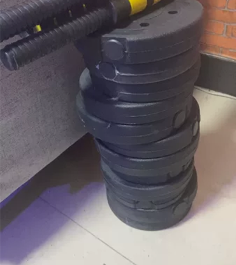 杠铃 哑铃 两用的 买回来 就没用过 一只...