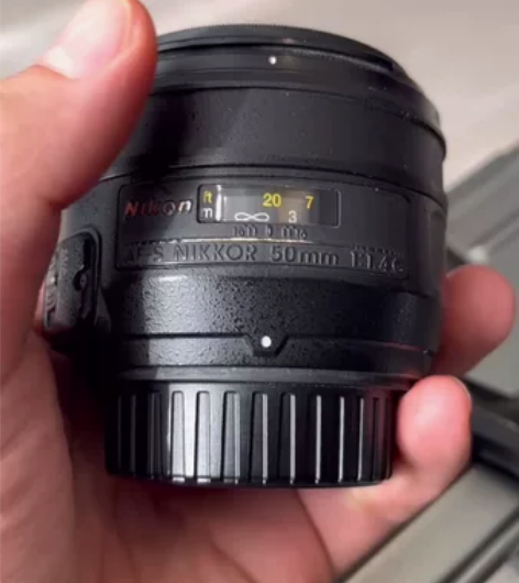 出尼康镜头50F1.4或者可以用50F1....