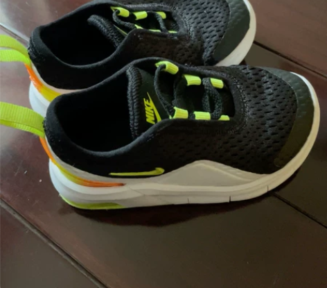 nike耐克童鞋  透气性好  内长12c...