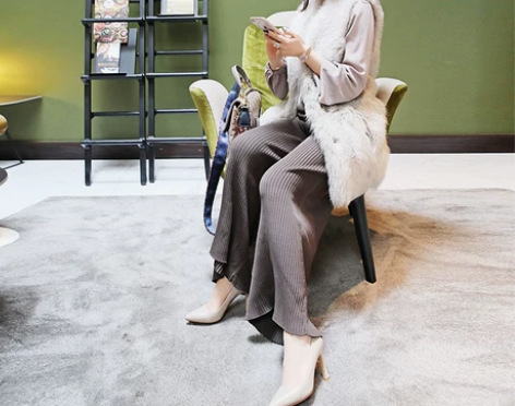 针经典返场 热销万件显瘦百搭坑条岩石灰针织...