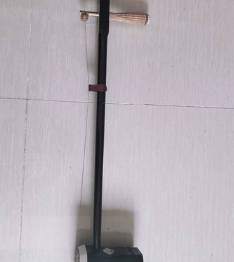 低价转让橡木二胡，十年老货音质优美，含牛津...