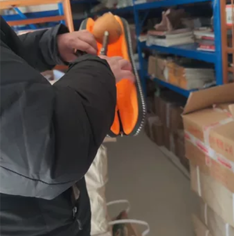 D调葫芦丝一个。配包,仓库里的库存放的比较...