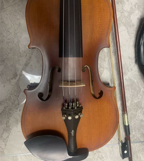 闲置四分之四小提琴，为了能陪练买来跟孩子一...