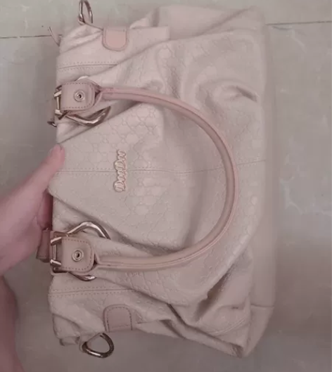 白色拎包手提包 感兴趣的话点“我想要”和我...