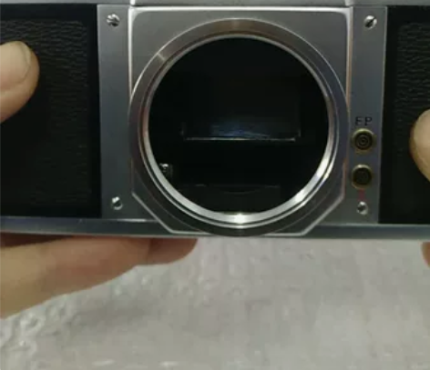 宾得S2机械相机，成色较新，外观无明显磕碰...