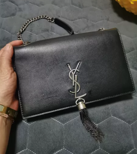 闲置包包，都没用两次。两只包邮。喜欢带走。...