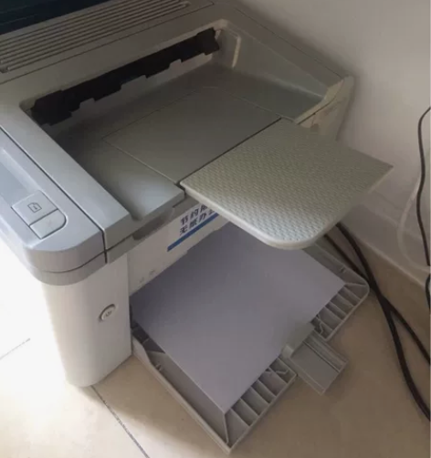 惠普1566家用黑白打印机 配个线可以手机...