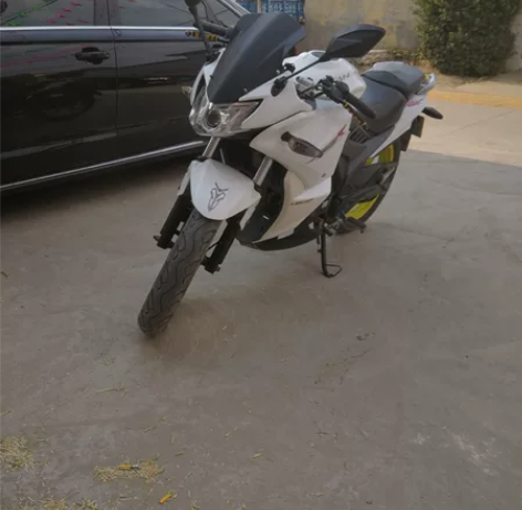力帆KPR200摩托车，个人一手，手续齐全...